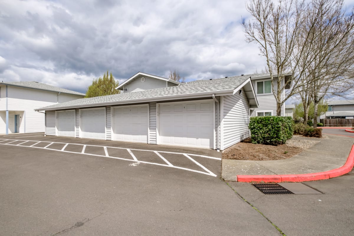 Apartments For Rent in Springfield, Oregon Brentwood Estates Photos
